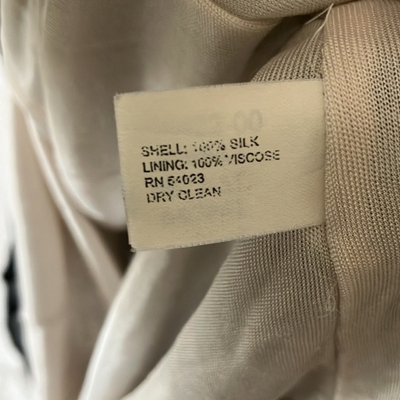 Banana Republic:Black Sheer top layer with cream liner-Jeweled belt- elastic- 6 - Picture 10 of 16